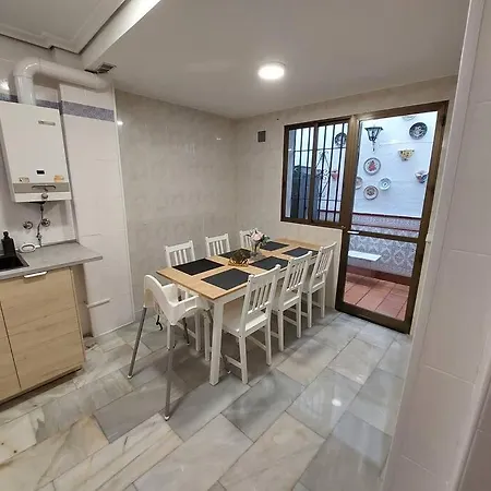 El Patio De Lola Cordoue